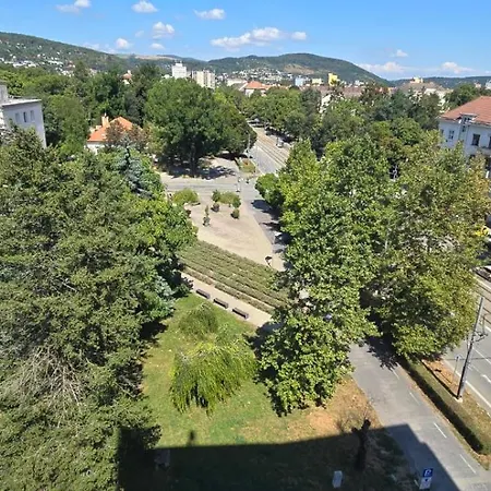 Perfect Modern 5 Minutes From Center Apartment Kosice